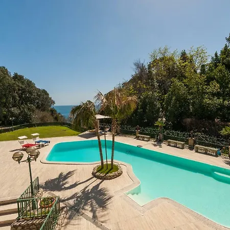 Apartment Holidays Family - Pool In Front Of Capri Neapel