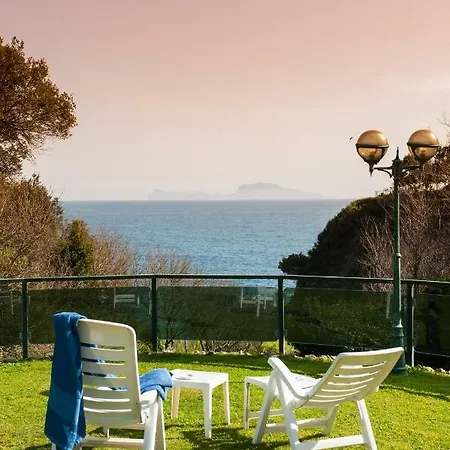 Holidays Family - Pool In Front Of Capri * Neapel